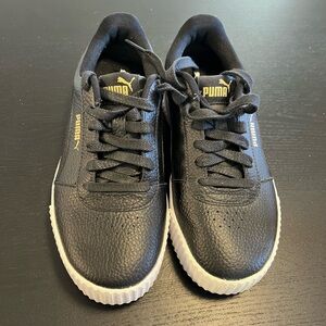 😎👟Like New Puma Soft Foam Black Sneakers